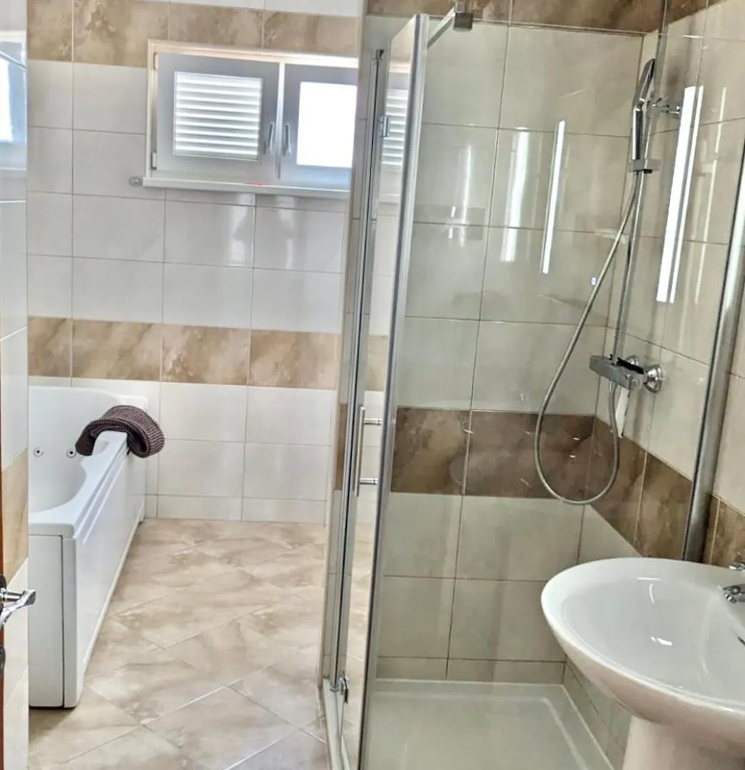 Luxury Villa Eternity - Marvelous Sea View - Box Spring Beds - Opatija-Poljane